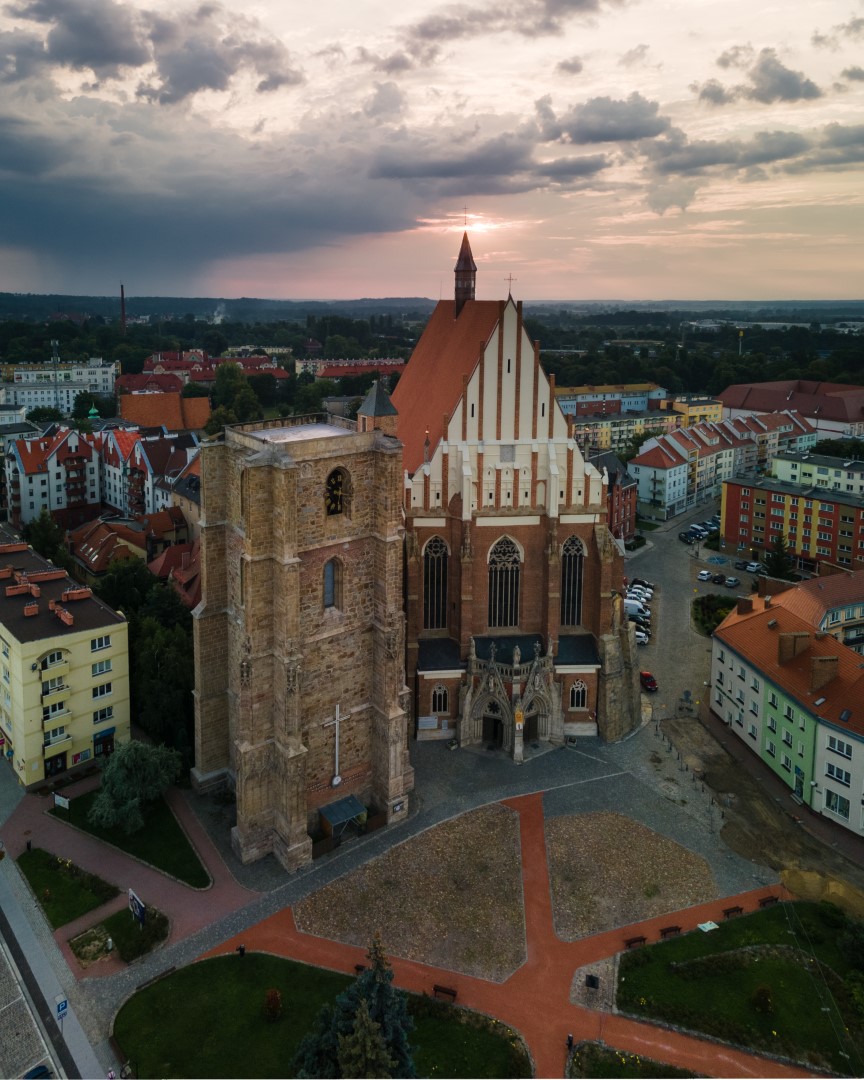 BAZYLIKA PW. ŚW. JAKUBA I ŚW. AGNIESZKI W NYSIE