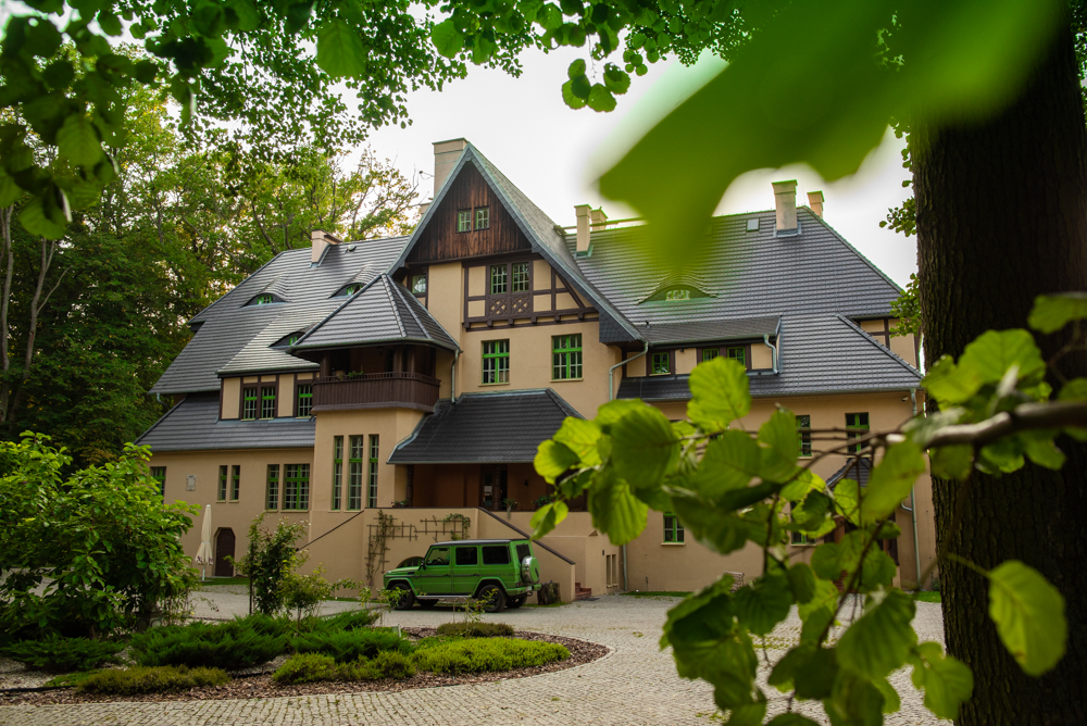 RESTAURACJA ZAMKU BOŻEJÓW - fot. Zofia Gnat Niebieskie Migdały