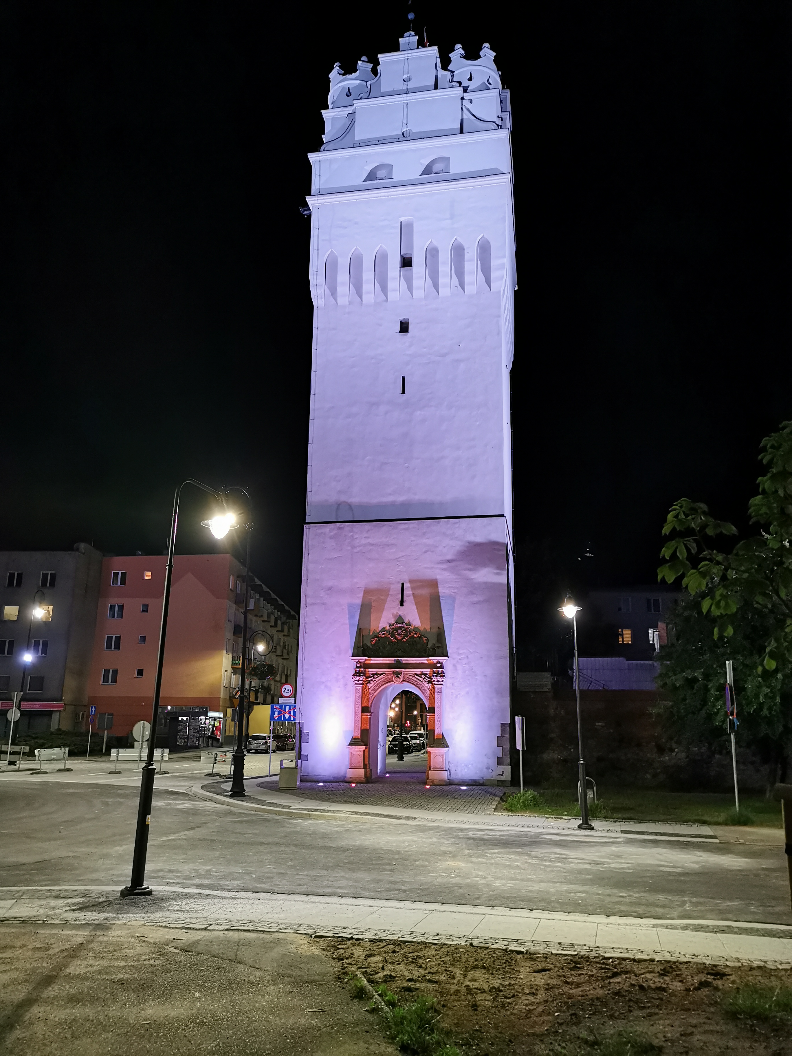 WIEŻA WROCŁAWSKA W NYSIE